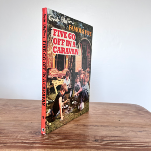 Famous Five-Five Go Off in a Caravan by Enid Blyton c1979 No: 5