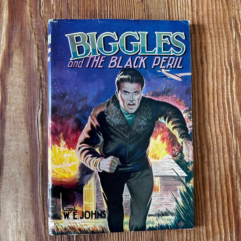 Biggles and the Black Peril by Capt. W E Johns c1960's - Image 3