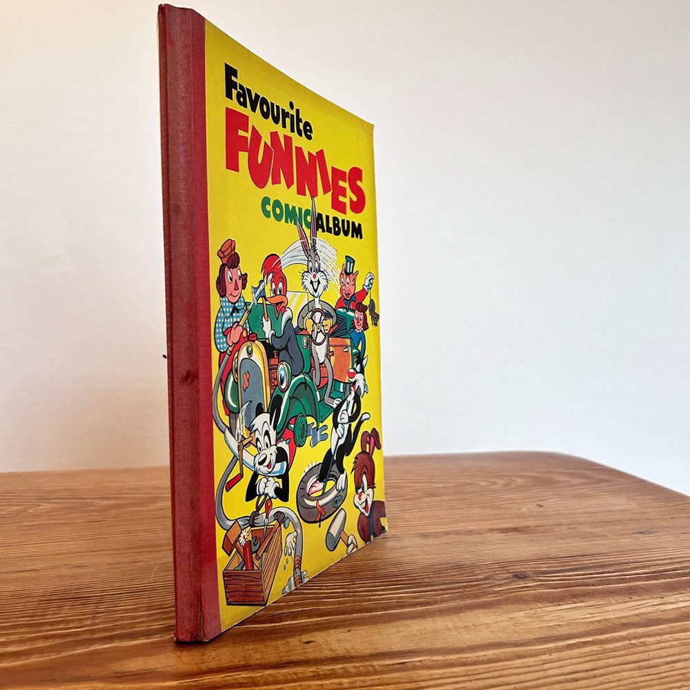 Favourite Funnies Comic Album. No. 2 Published by World Distributors Ltd, 1951