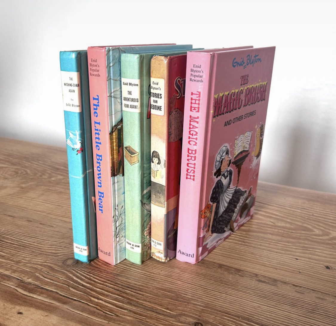 Enid Blyton Vintage & Modern Book Bundle - 5 Classic Titles